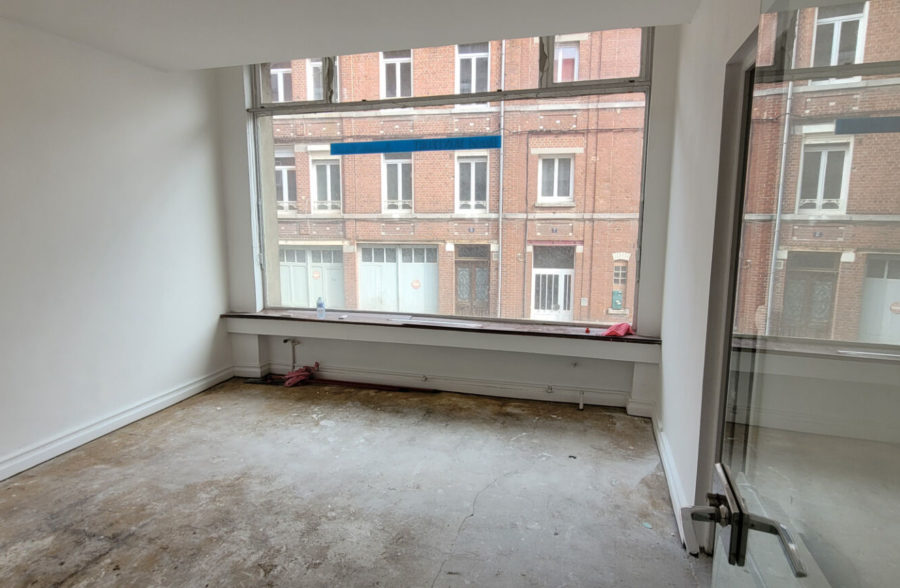 Local commercial Maubeuge 76.42 m2